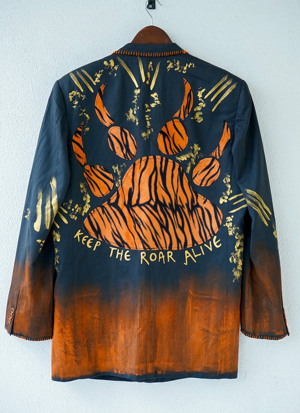 The Majestic Roars Blazer – Handcrafted Mixed Fabric Blazer